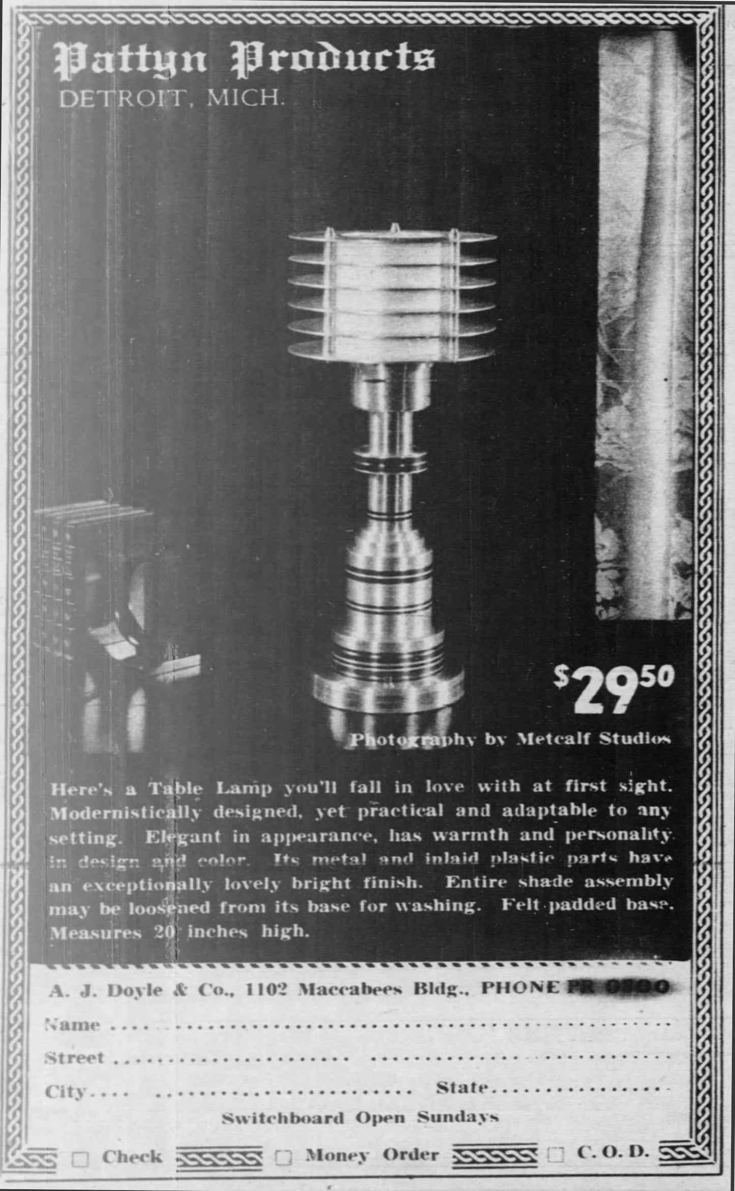 Pattyn-Inspired Streamline Deco Lamp – Retro Futuristic Modern Disc Design - ART LITE mini™ P310