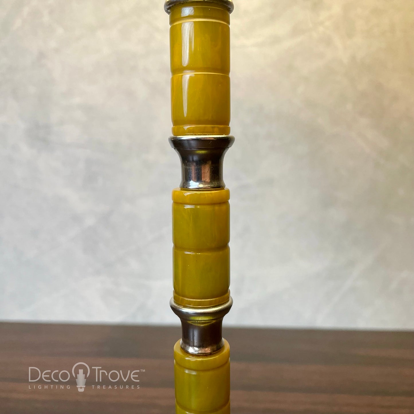 1930s Streamline Deco Segmented Green Bakelite and Chrome Stick Lamp w/Fiberglass Shade