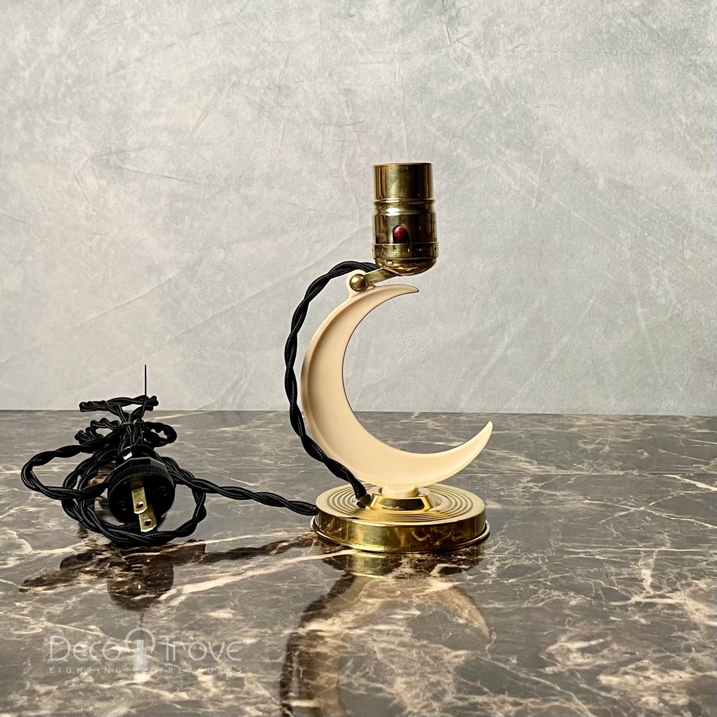 1930s Chase Crescent Moon Brass and Bakelite/Plaskon Dual Use Lamp/Sconce