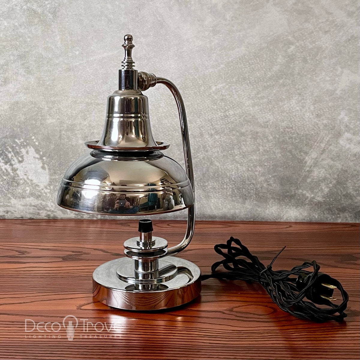 1930s Markel L137 Streamline Deco Machine Age Chrome Stacked Dome