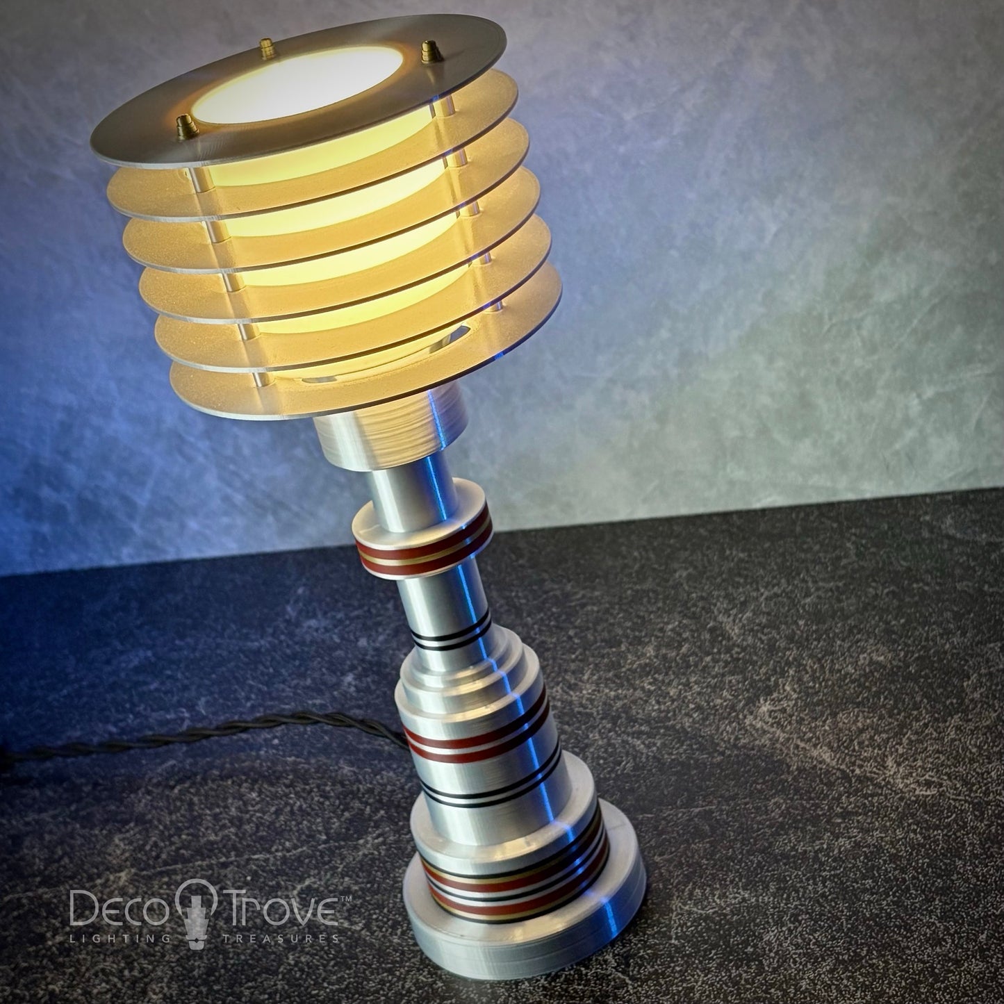 3D-Printed Pattyn-Inspired Streamline Deco Modern Retro Futuristic Disc Lamp – ART LITE mini™ P310