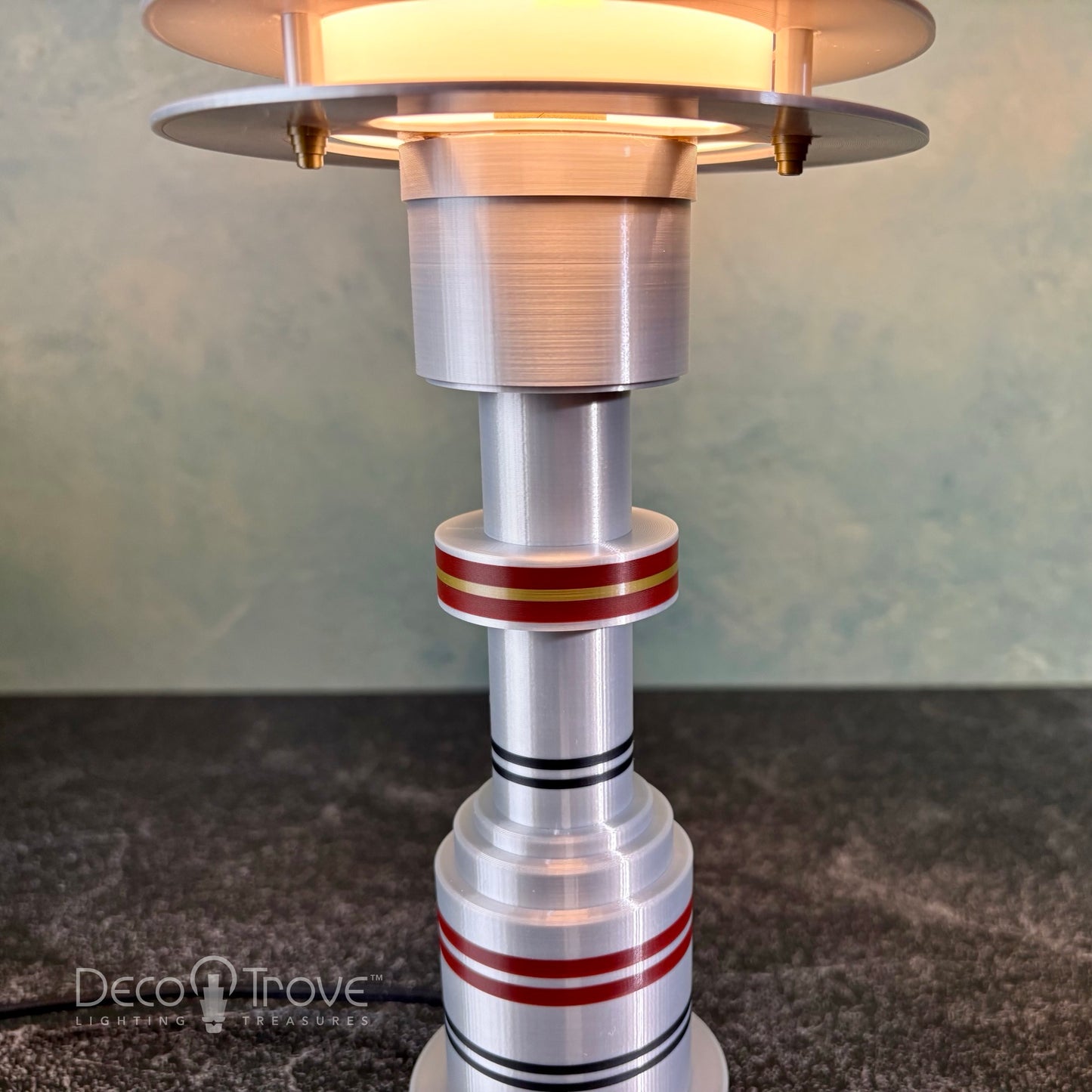 3D-Printed Pattyn-Inspired Streamline Deco Modern Retro Futuristic Disc Lamp – ART LITE mini™ P310