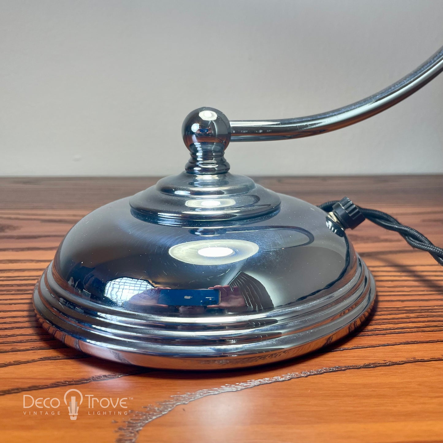 Lampe de bureau incurvée Streamline Chrome Machine Age